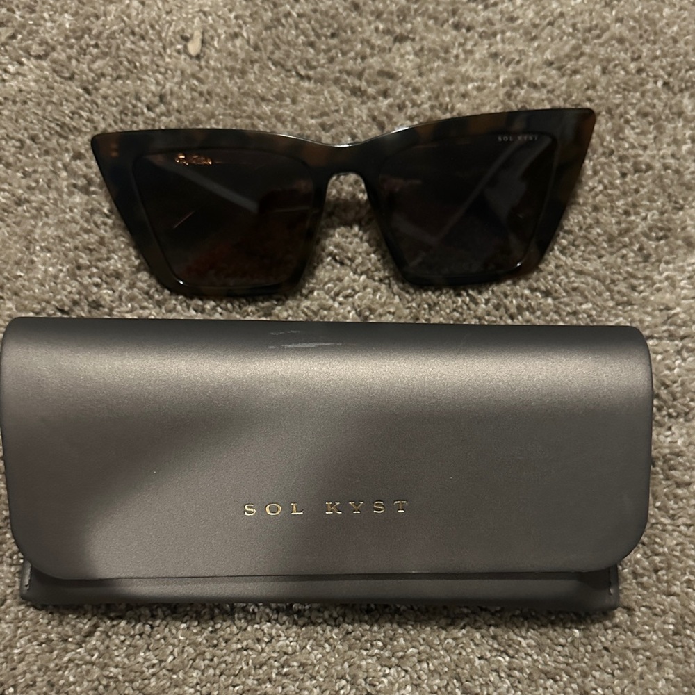 Sol Kyst leopard print Sunglasses